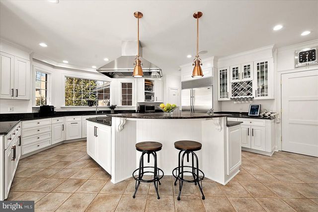 17 PERDER LN, Edgewater, MD 21037