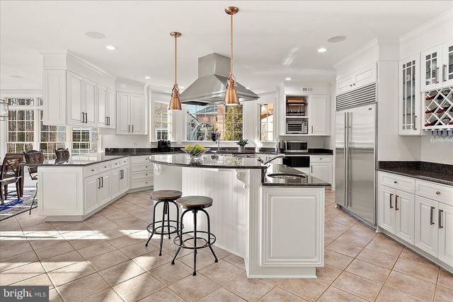 17 PERDER LN, Edgewater, MD 21037