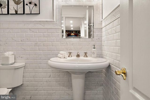 17 PERDER LN, Edgewater, MD 21037