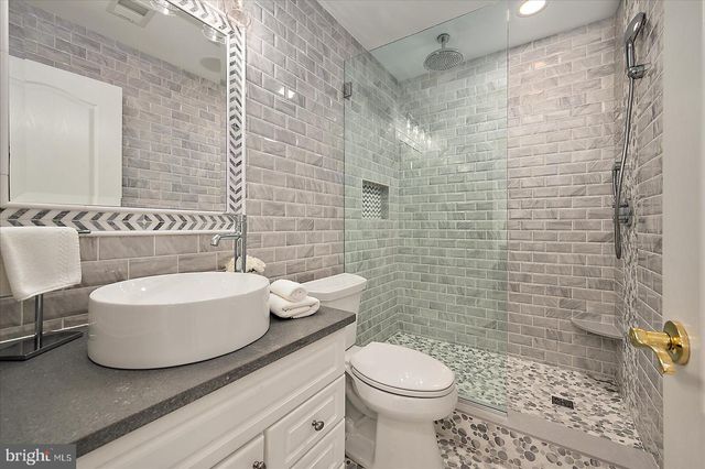 17 PERDER LN, Edgewater, MD 21037