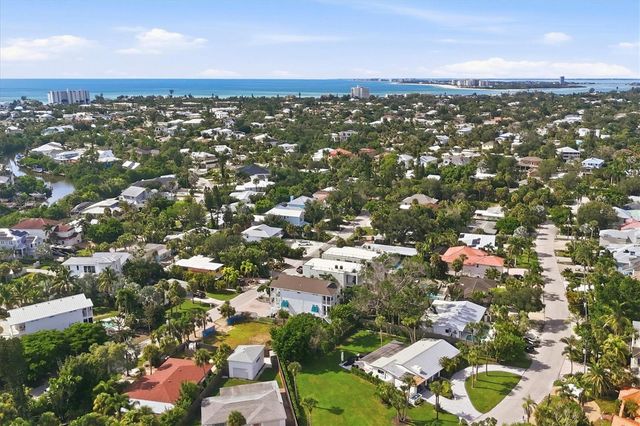 5375 CALLE FLORIDA, Sarasota, FL 34242
