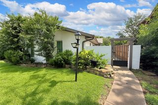 2646 Heatherwood Drive, Dallas, TX 75228