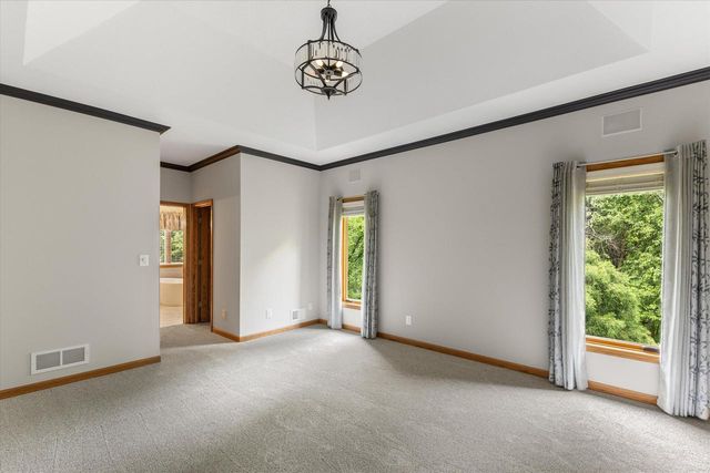 W275N1891 Cabin Creek COURT, Pewaukee, WI 53072