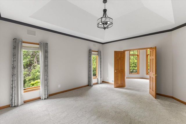 W275N1891 Cabin Creek COURT, Pewaukee, WI 53072