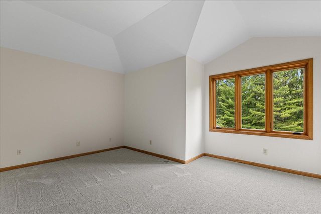W275N1891 Cabin Creek COURT, Pewaukee, WI 53072