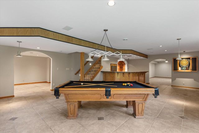 W275N1891 Cabin Creek COURT, Pewaukee, WI 53072
