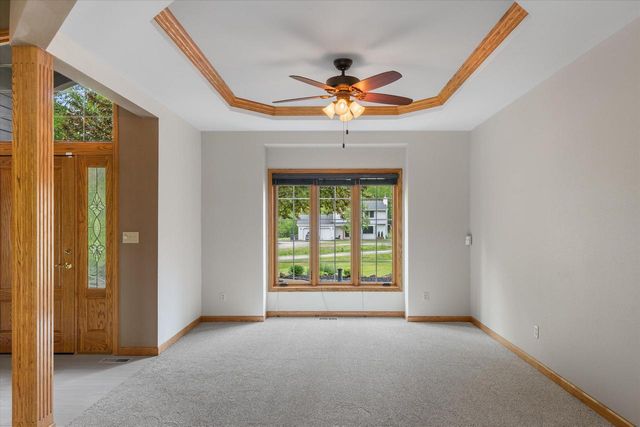 W275N1891 Cabin Creek COURT, Pewaukee, WI 53072