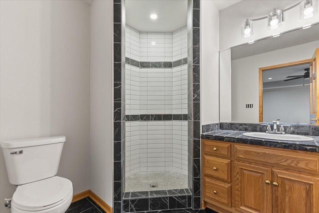 W275N1891 Cabin Creek COURT, Pewaukee, WI 53072