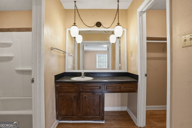 5825 Golden West Trail SW, Lilburn, GA 30047