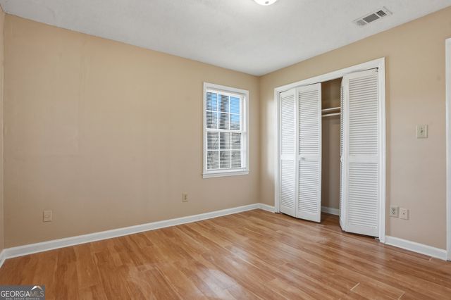 5825 Golden West Trail SW, Lilburn, GA 30047