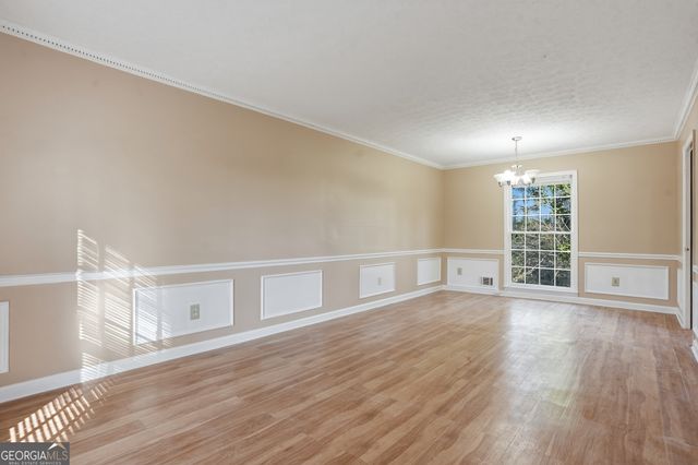 5825 Golden West Trail SW, Lilburn, GA 30047