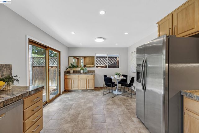 627 17Th Ave, Menlo Park, CA 94025