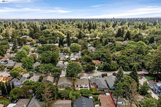 627 17Th Ave, Menlo Park, CA 94025