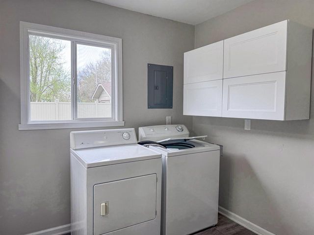 2953 SHADOW LANE, Oshkosh, WI 54901