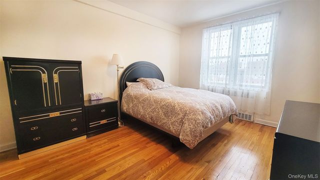 99-63 66Ave C5, Rego Park, NY 11374