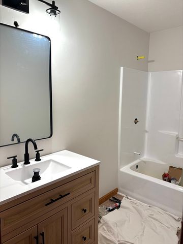 28 South Ave 2a, Attleboro, MA 02703