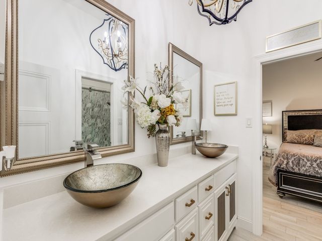 19 Meadowcreek Drive, Melissa, TX 75454