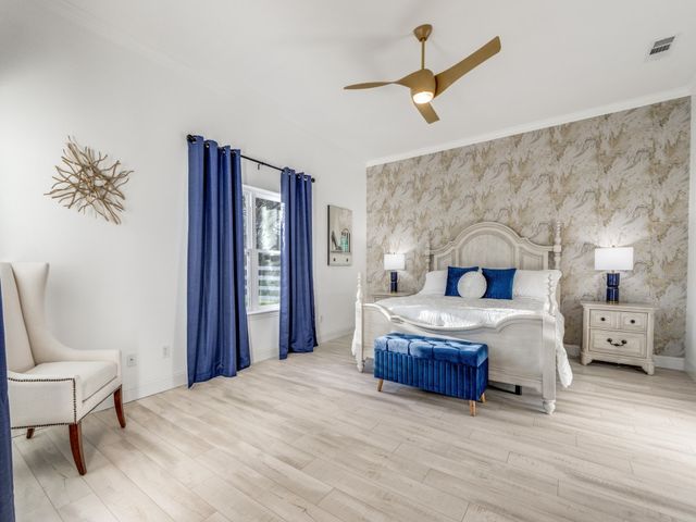 19 Meadowcreek Drive, Melissa, TX 75454