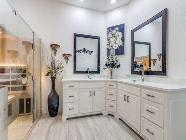 19 Meadowcreek Drive, Melissa, TX 75454