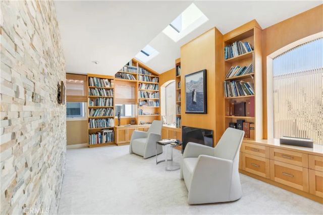 319 Orchid, Corona Del Mar, CA 92625