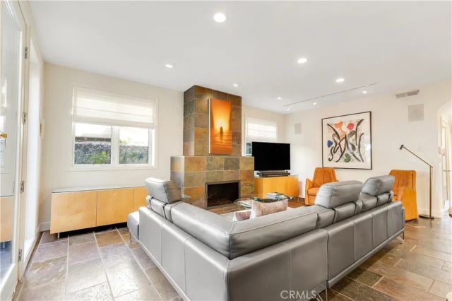 319 Orchid, Corona Del Mar, CA 92625