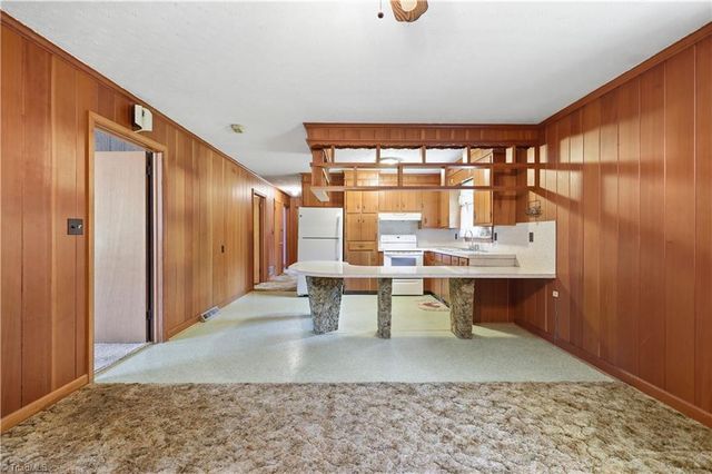 464 Cedar Drive, Winston-salem, NC 27107