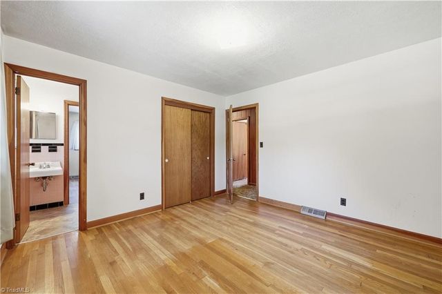 464 Cedar Drive, Winston-salem, NC 27107