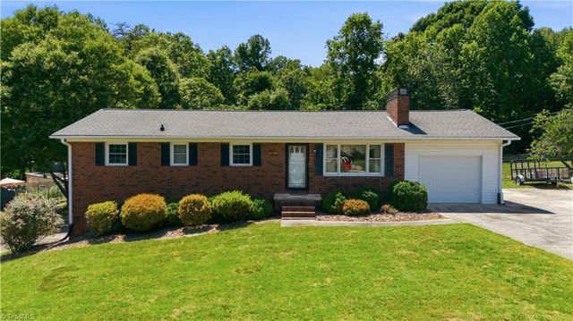 464 Cedar Drive, Winston-salem, NC 27107
