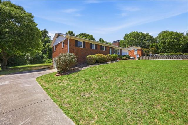 464 Cedar Drive, Winston-salem, NC 27107