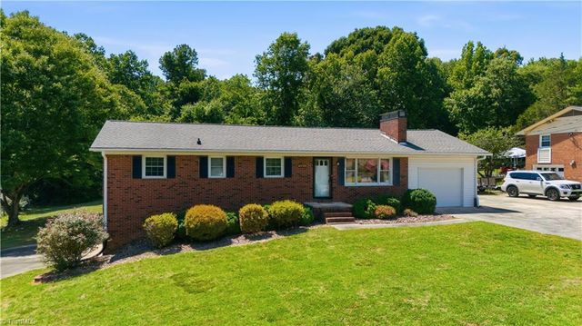 464 Cedar Drive, Winston-salem, NC 27107