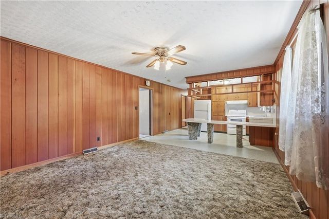 464 Cedar Drive, Winston-salem, NC 27107