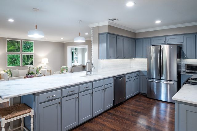 3352 Princess Lane, Dallas, TX 75229