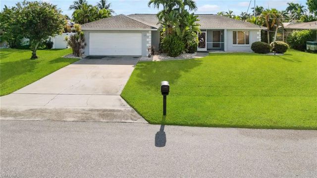 3339 SE 16th PL, Cape Coral, FL 33904