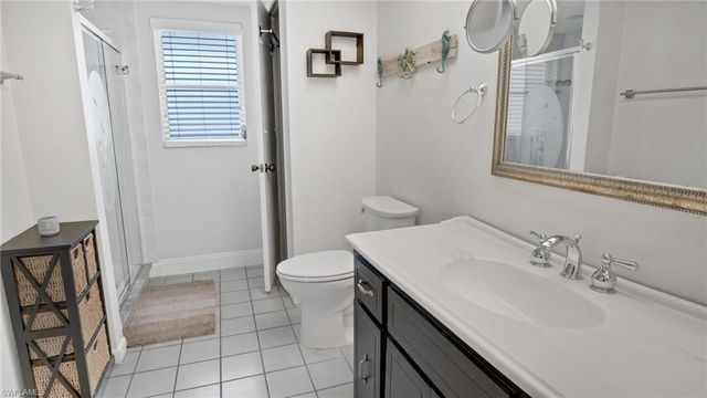 3339 SE 16th PL, Cape Coral, FL 33904