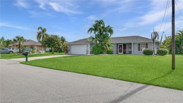 3339 SE 16th PL, Cape Coral, FL 33904