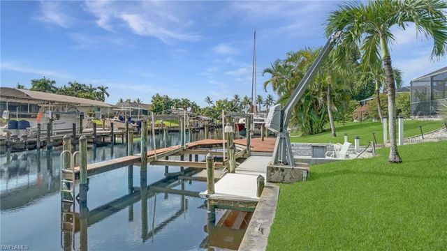 3339 SE 16th PL, Cape Coral, FL 33904