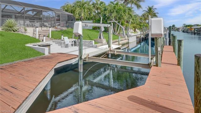 3339 SE 16th PL, Cape Coral, FL 33904