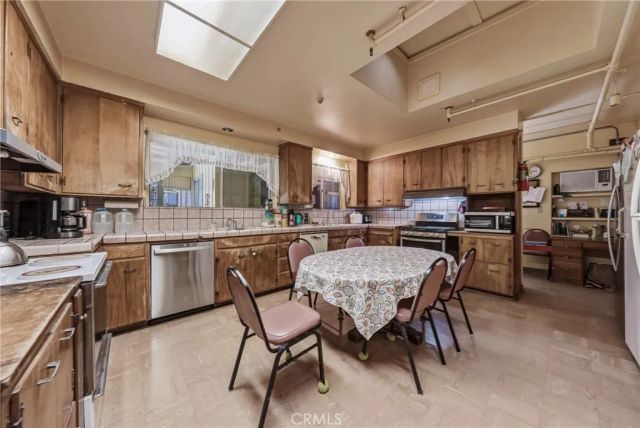 955 Pool, Lakeport, CA 95453