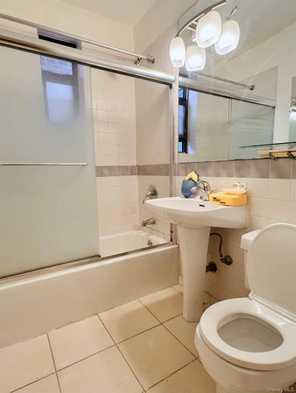 150-29 72nd 3E, Kew Garden Hills, NY 11367 — photo 4