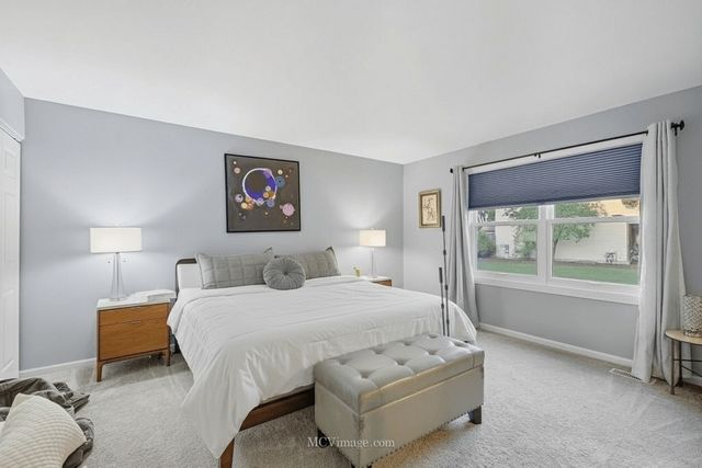 548 Hamilton Avenue, Westmont, IL 60559