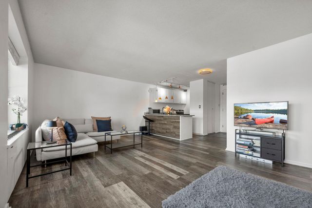 15 S 1st Street A505, Minneapolis, MN 55401