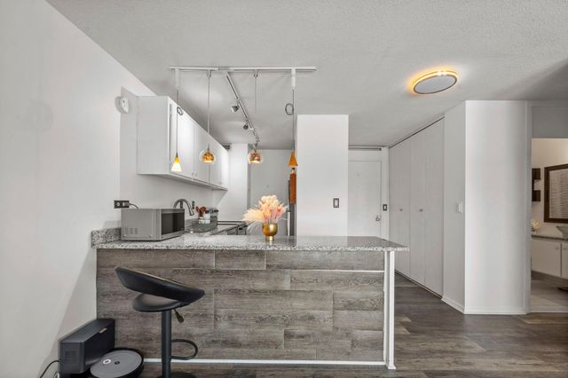 15 S 1st Street A505, Minneapolis, MN 55401