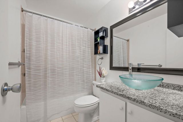 15 S 1st Street A505, Minneapolis, MN 55401