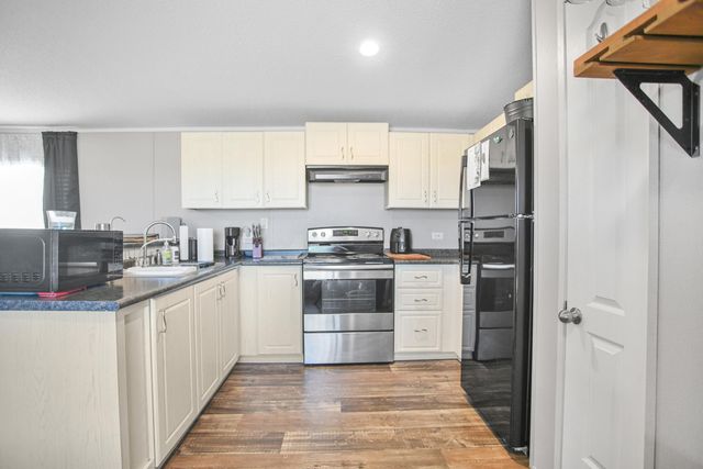 2343 Sunrise Lane, Levelland, TX 79336