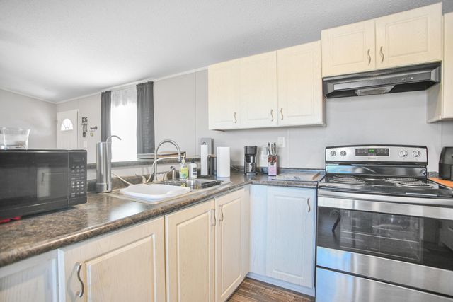 2343 Sunrise Lane, Levelland, TX 79336