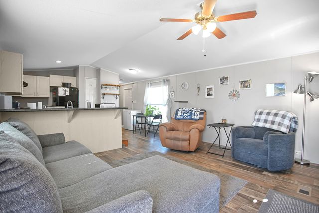 2343 Sunrise Lane, Levelland, TX 79336