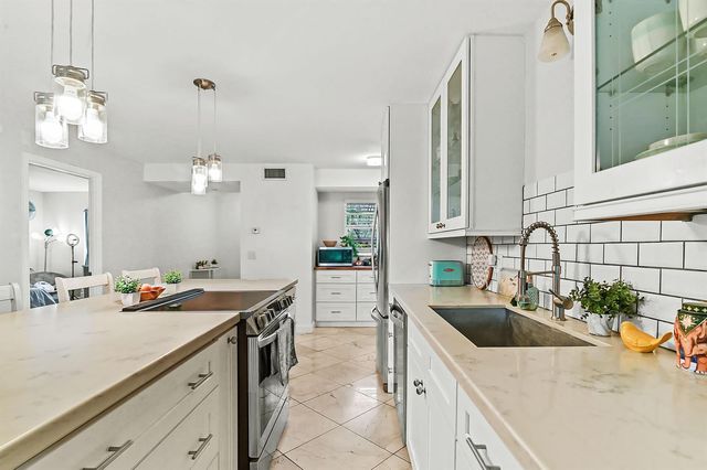 6400 NW 2nd Avenue 124, Boca Raton, FL 33487