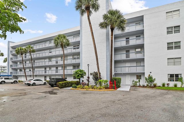 6400 NW 2nd Avenue 124, Boca Raton, FL 33487
