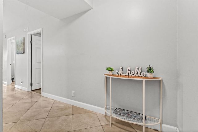 6400 NW 2nd Avenue 124, Boca Raton, FL 33487
