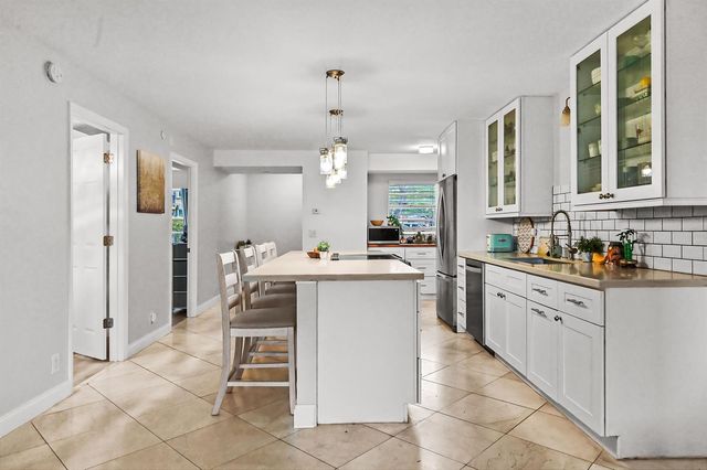 6400 NW 2nd Avenue 124, Boca Raton, FL 33487